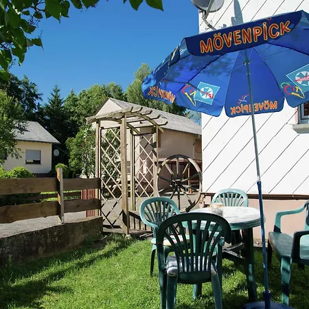 Spacious In Near The Centre Holiday home Ulmen